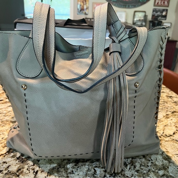 Chic Gray Tote Bag with Tassel Accent - Picture 1 of 8